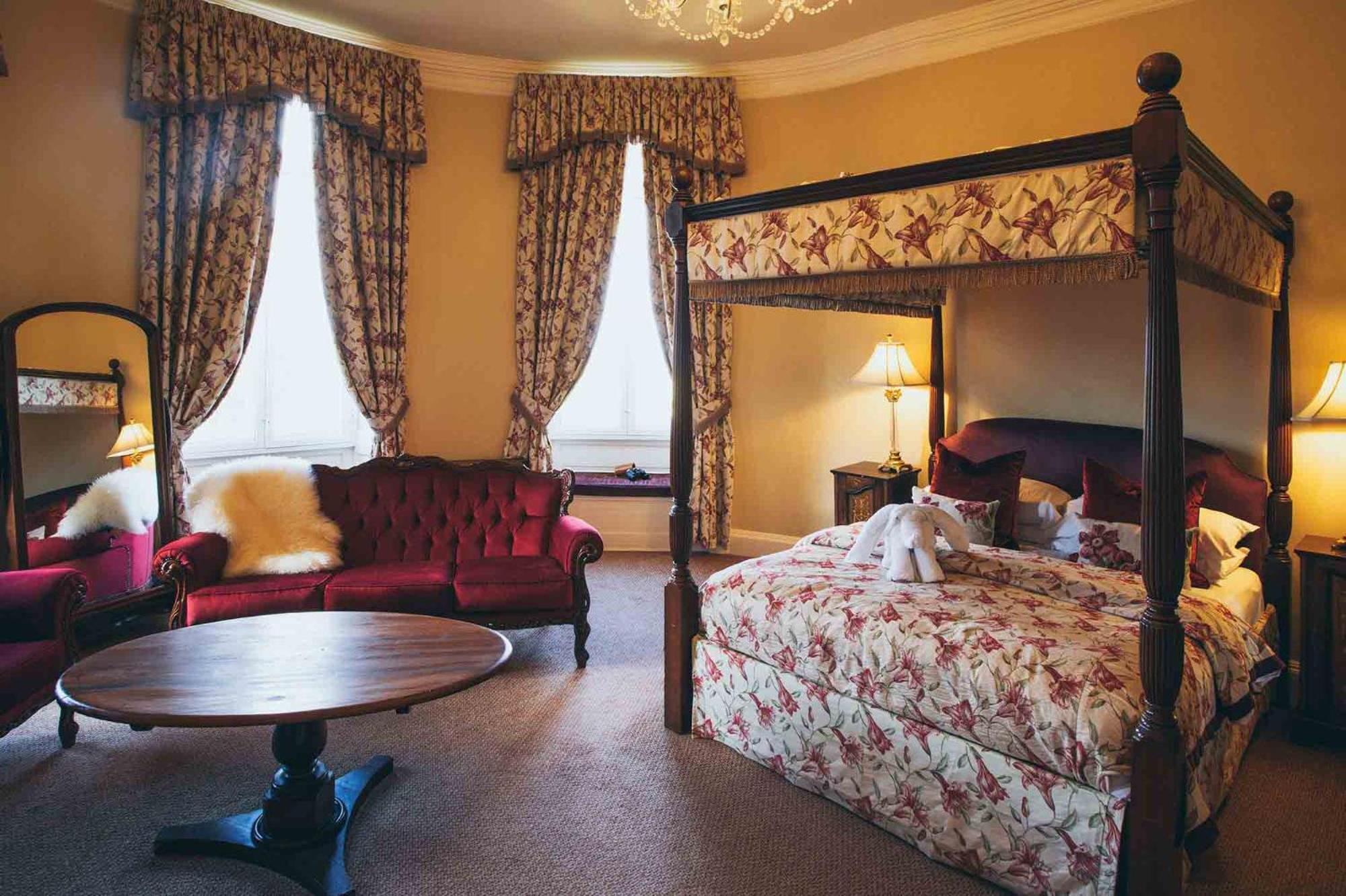 Rowton Castle Hotel Cardeston Room photo